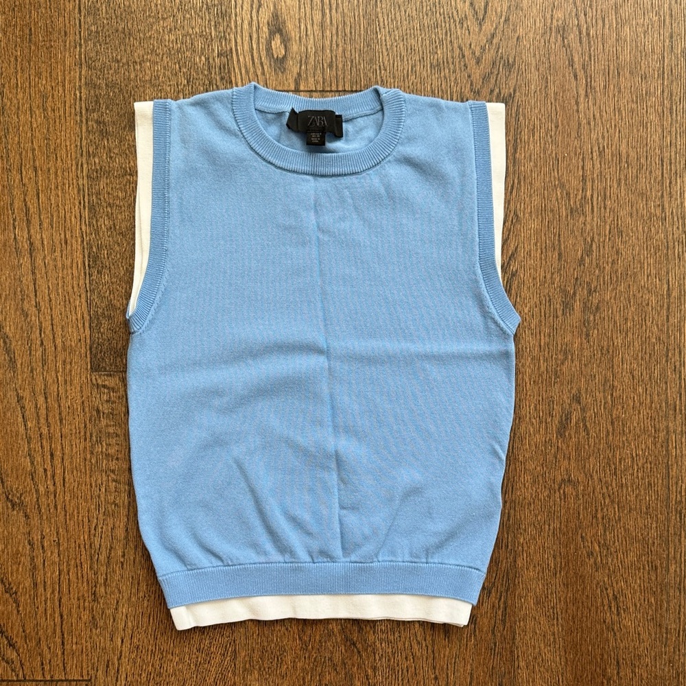 Zara Light Blue and White Knit Sleeveless Top
